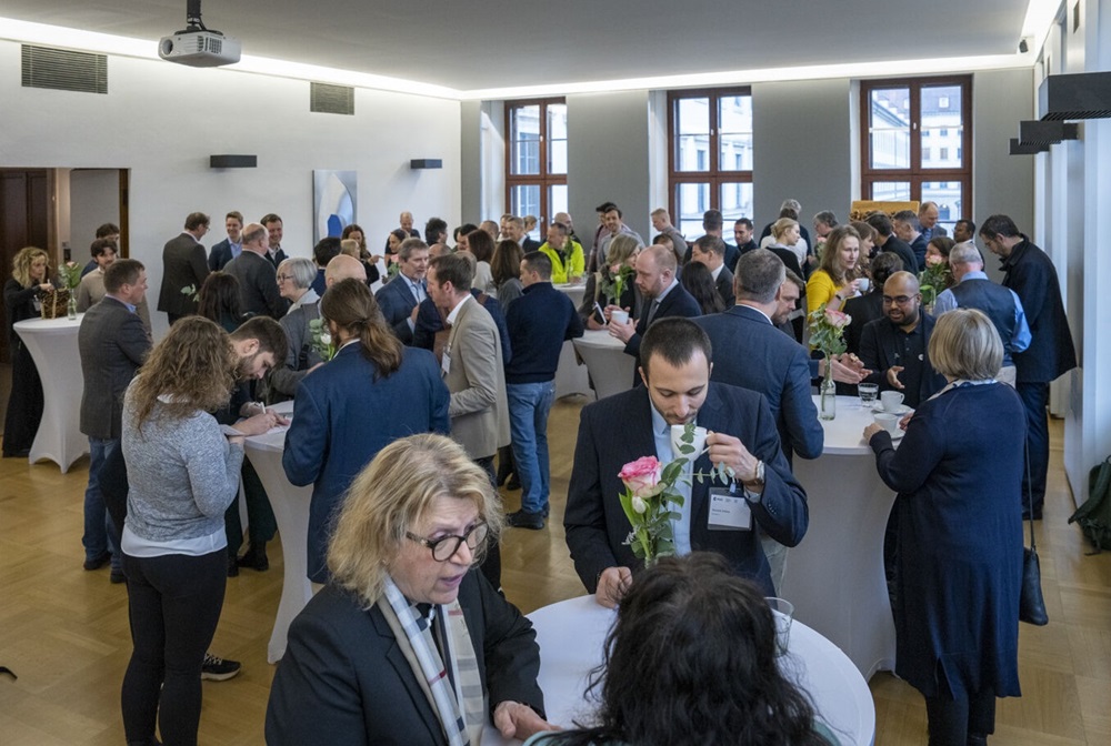 space business professionals networking in Munich