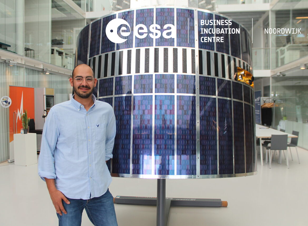 ESA BIC incubatee stood in front of the SBIC Noordwijk satellite